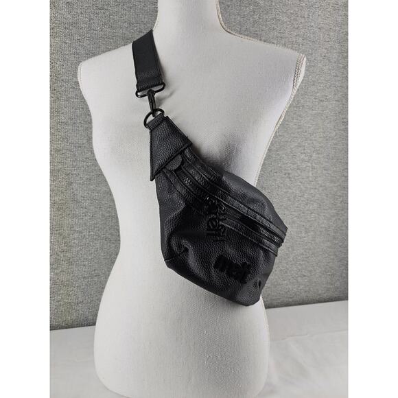 MELT COSMETICS BLACK SLING FANNY BAG CROSSBODY - 10" L x 6" H - ADJUSTABLE STRAP - Picture 4 of 12